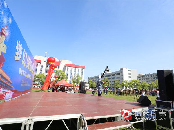 南瓜布丁幼兒園“夢幻海陸空”國防教育親子活動